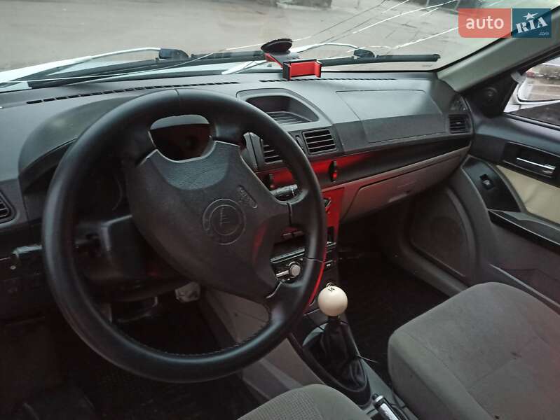 Хэтчбек Geely MR 2008 в Харькове