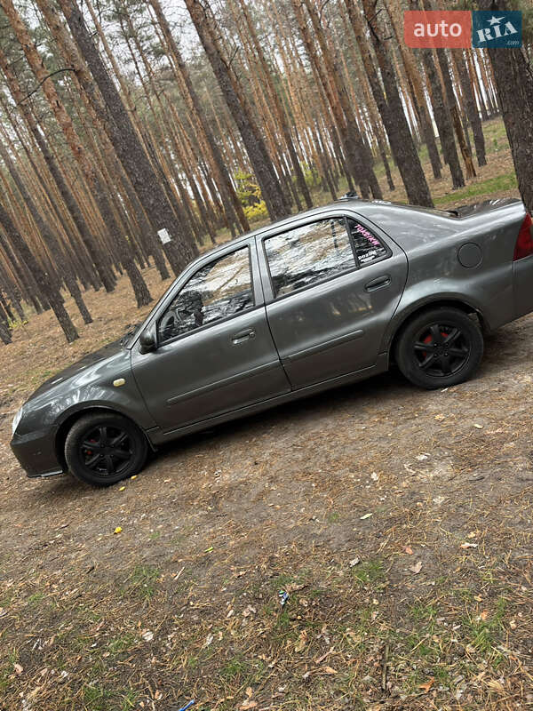 Хэтчбек Geely MR 2009 в Полтаве