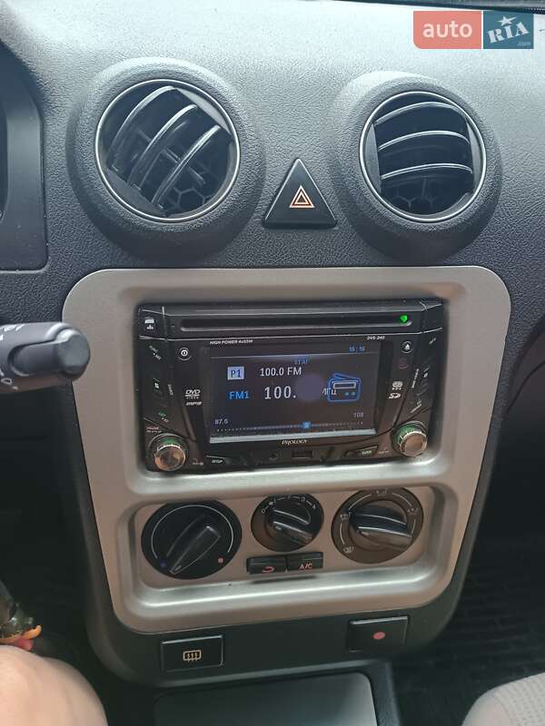 Хэтчбек Geely MR 2009 в Черновцах фото 11 Хэтчбек Geely MR 2009 в Черновцах