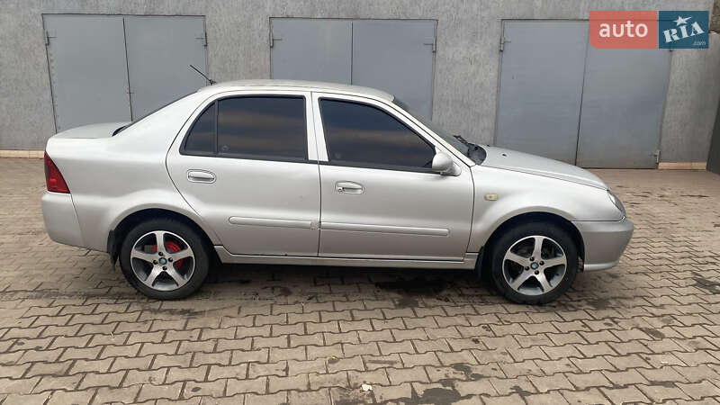 Хэтчбек Geely MR 2008 в Кривом Роге фото 4 Хэтчбек Geely MR 2008 в Кривом Роге