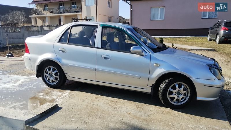 Хэтчбек Geely MR 2008 в Ивано-Франковске
