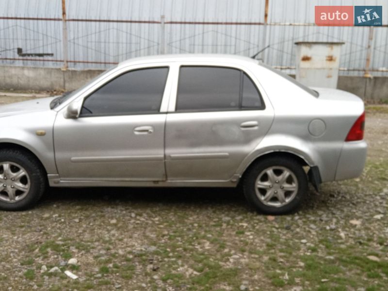 Хетчбек Geely MR 2008 в Новомосковську