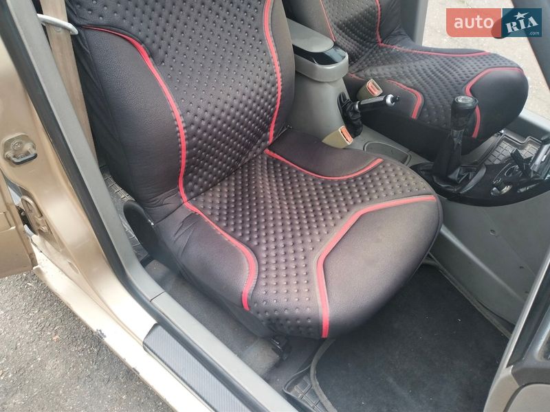 Хэтчбек Geely MR 2008 в Николаеве фото 13 Хэтчбек Geely MR 2008 в Николаеве