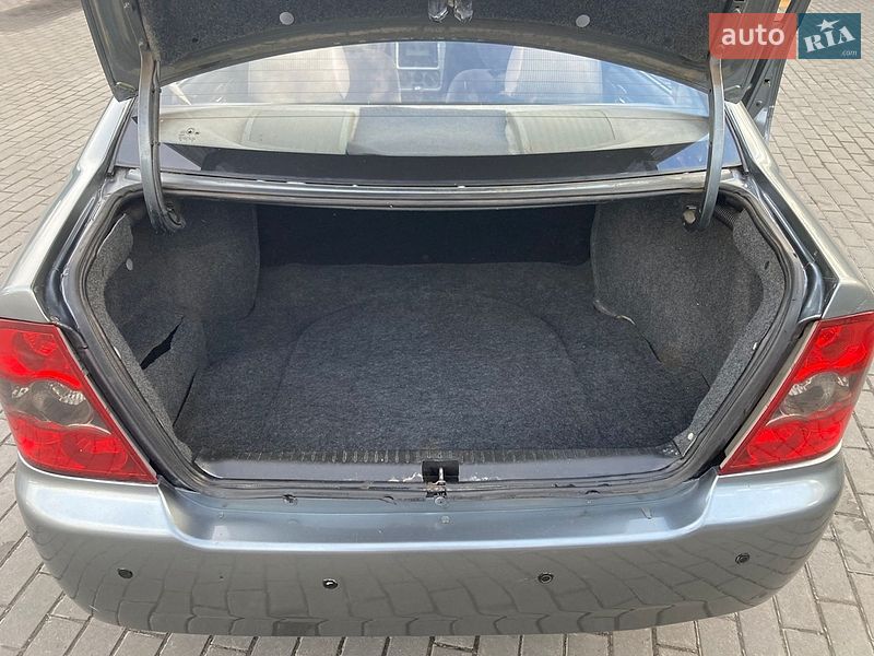 Хэтчбек Geely MR 2009 в Березане