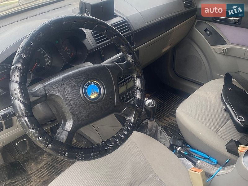 Хетчбек Geely MR 2007 в Дубровиці