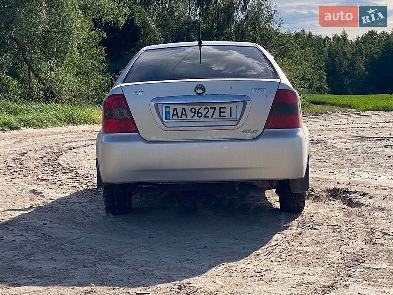 Хэтчбек Geely MR 2008 в Ирпене