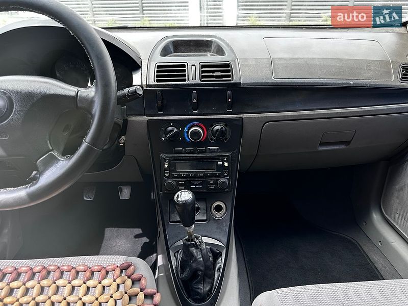Хэтчбек Geely MR 2008 в Луцке фото 32 Хэтчбек Geely MR 2008 в Луцке