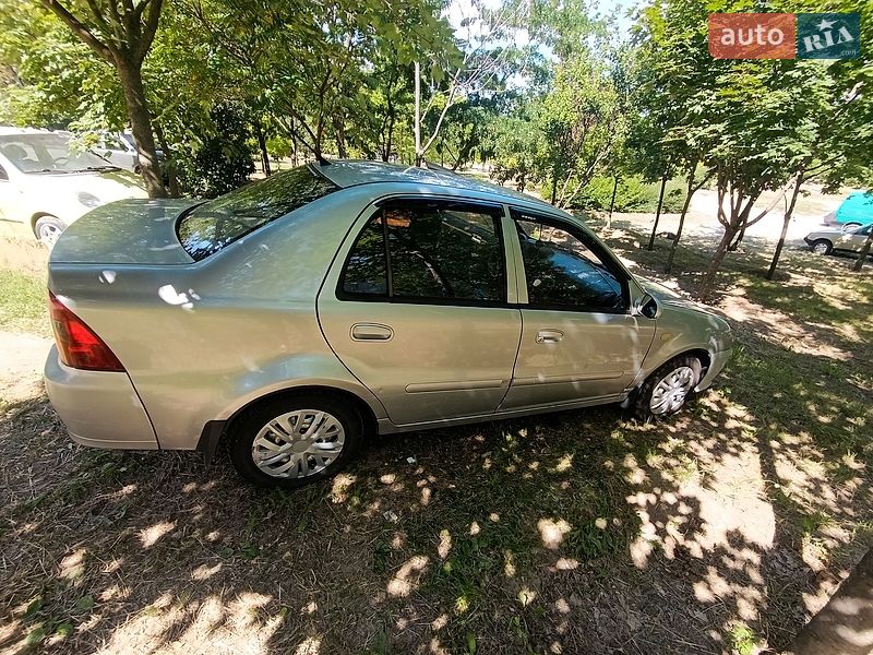 Хэтчбек Geely MR 2009 в Запорожье