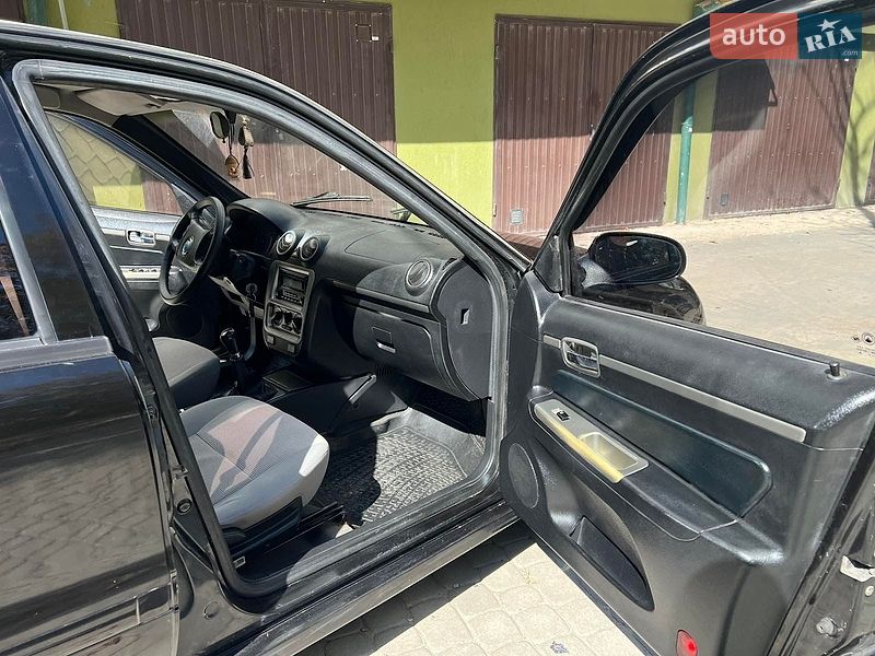 Хэтчбек Geely MR 2009 в Ивано-Франковске