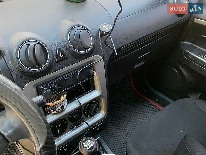 Хэтчбек Geely MR 2010 в Бахмаче