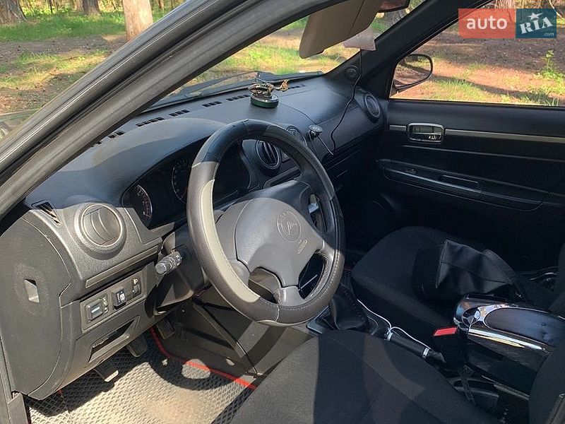 Хэтчбек Geely MR 2010 в Бахмаче
