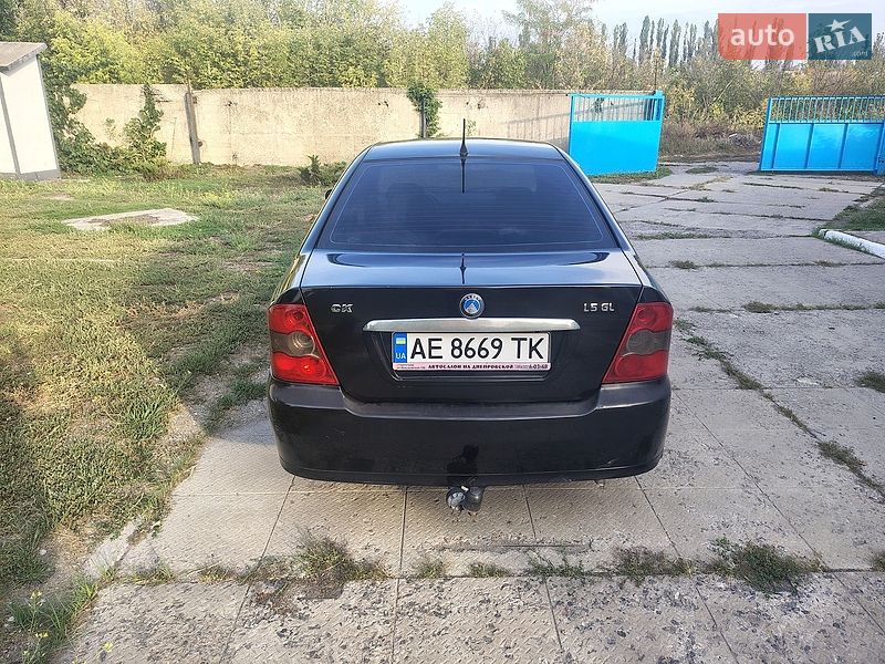 Седан Geely MR 2010 в Павлограді
