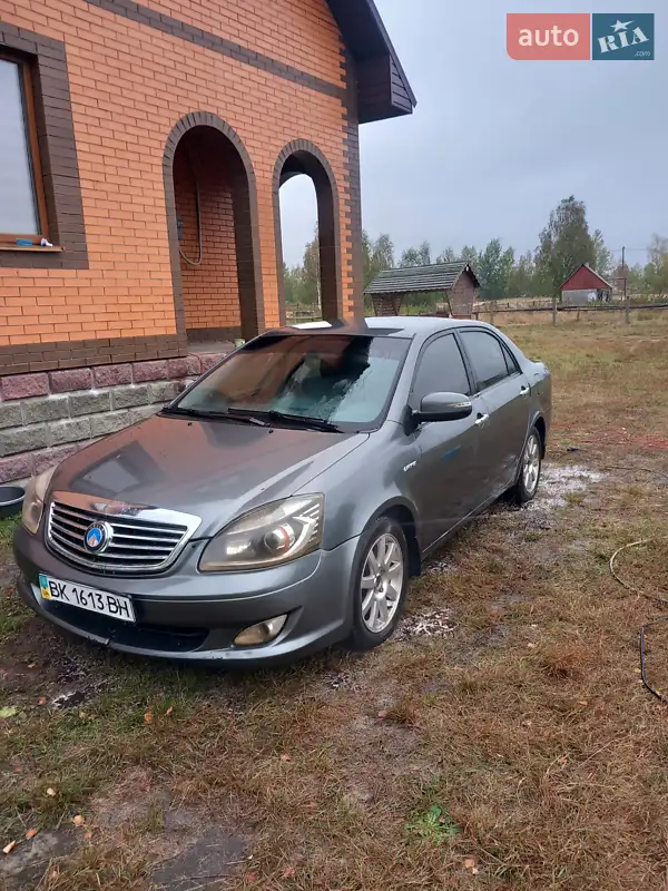 Geely SL 2012
