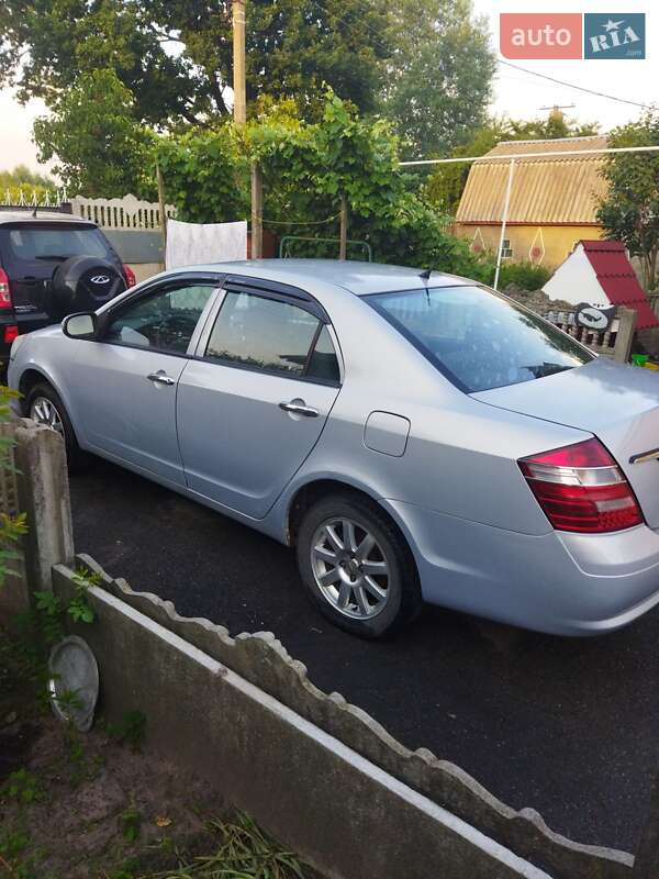 Седан Geely SL 2011 в Бабинцам