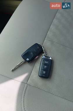 Седан Geely SL 2011 в 