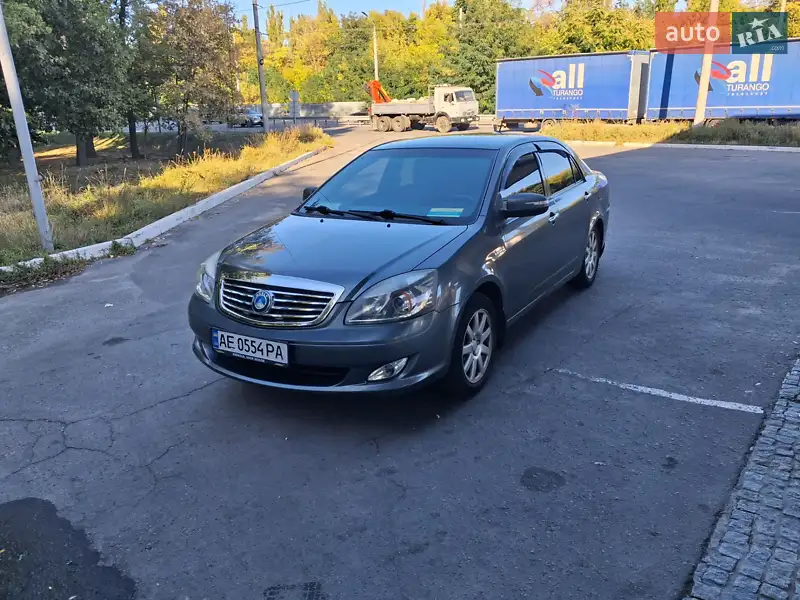 Geely SL 2012