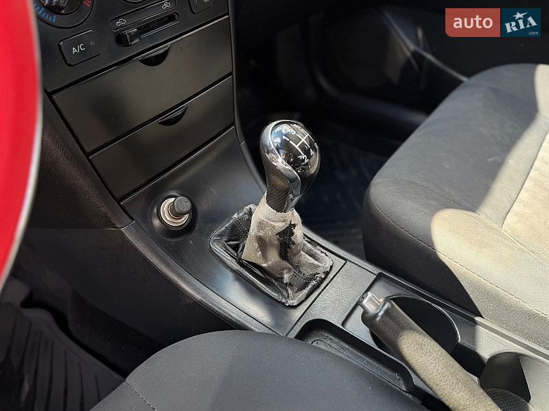 Седан Geely SL 2012 в Шептицькому
