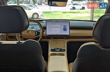 Внедорожник / Кроссовер Geely Starship 7 2025 в 