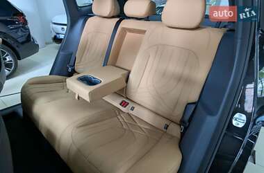 Внедорожник / Кроссовер Geely Starship 7 2025 в 