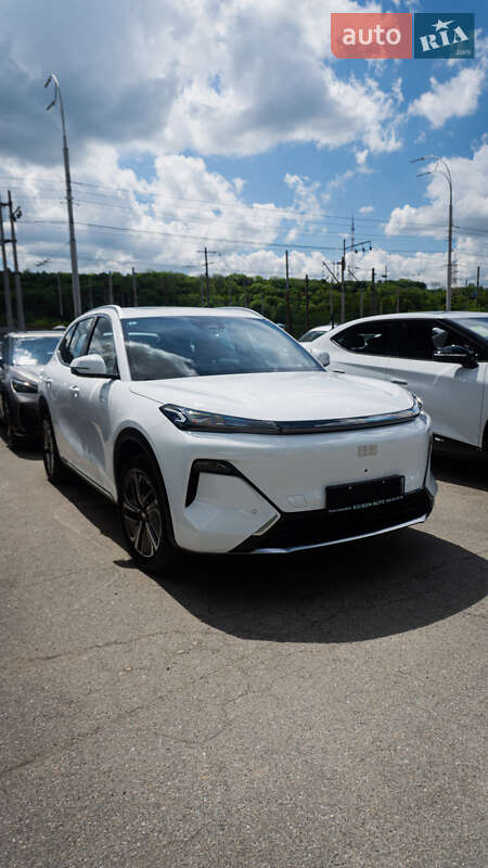 Внедорожник / Кроссовер Geely Starship 7 2025 в Киеве