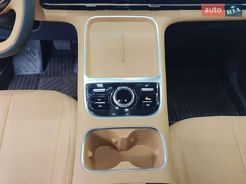 Позашляховик / Кросовер Geely Starship 7 2025 в Києві