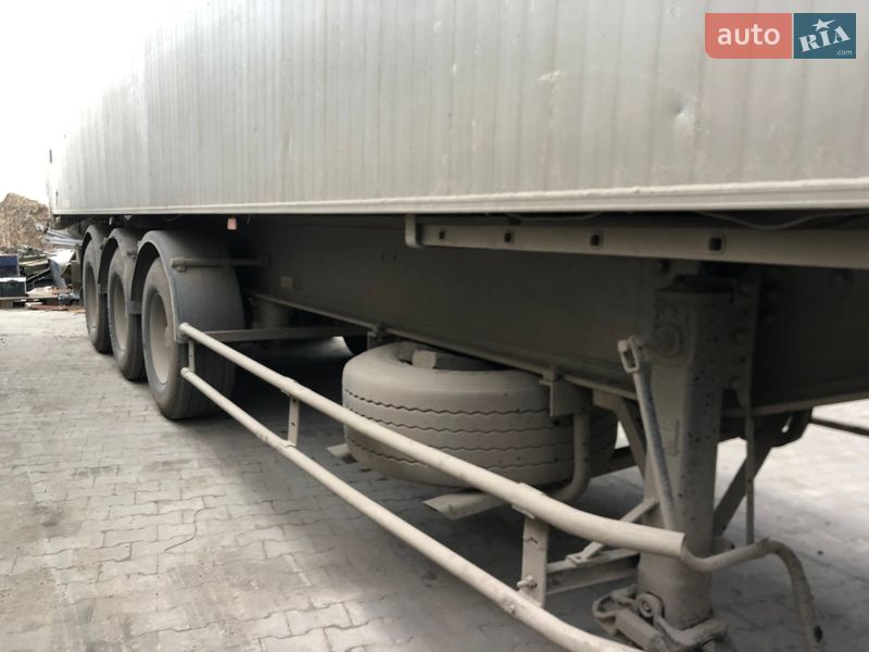 Зерновоз - напівпричіп General Trailers GT Optiliner 2001 в Львові