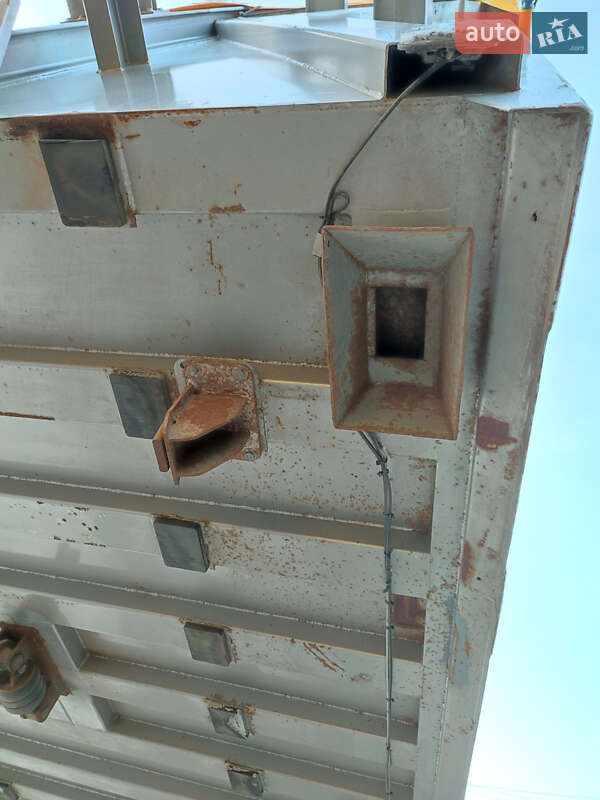 Зерновоз - полуприцеп General Trailers TF 2004 в Черновцах фото 19 Зерновоз - полуприцеп General Trailers TF 2004 в Черновцах