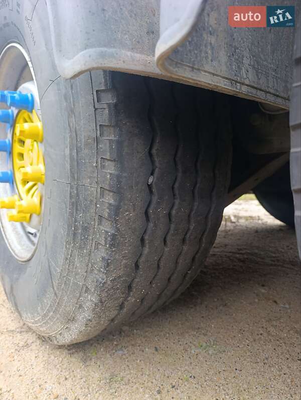 Тентований борт (штора) - напівпричіп General Trailers ТХ34 2004 в Вінниці фото 4 Тентований борт (штора) - напівпричіп General Trailers ТХ34 2004 в Вінниці