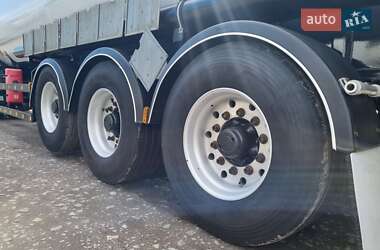 Цистерна полуприцеп General Trailers Trailers 2004 в 