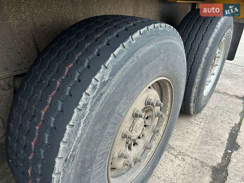 Самоскид напівпричіп General Trailers Trailers 2002 в Бучачі