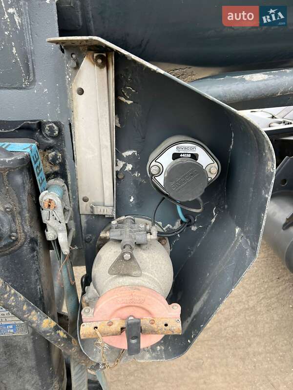 Цистерна напівпричіп General Trailers TX 2002 в Хмельницькому