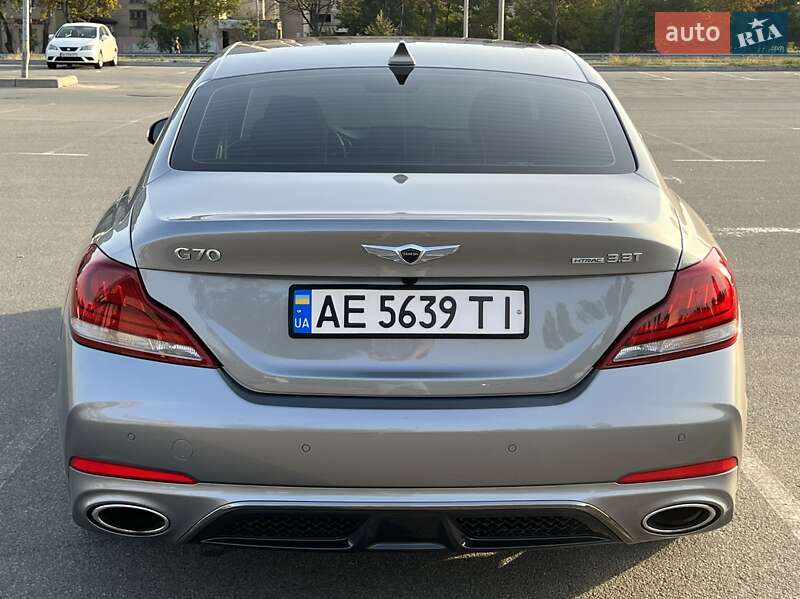 Седан Genesis G70 2019 в Киеве