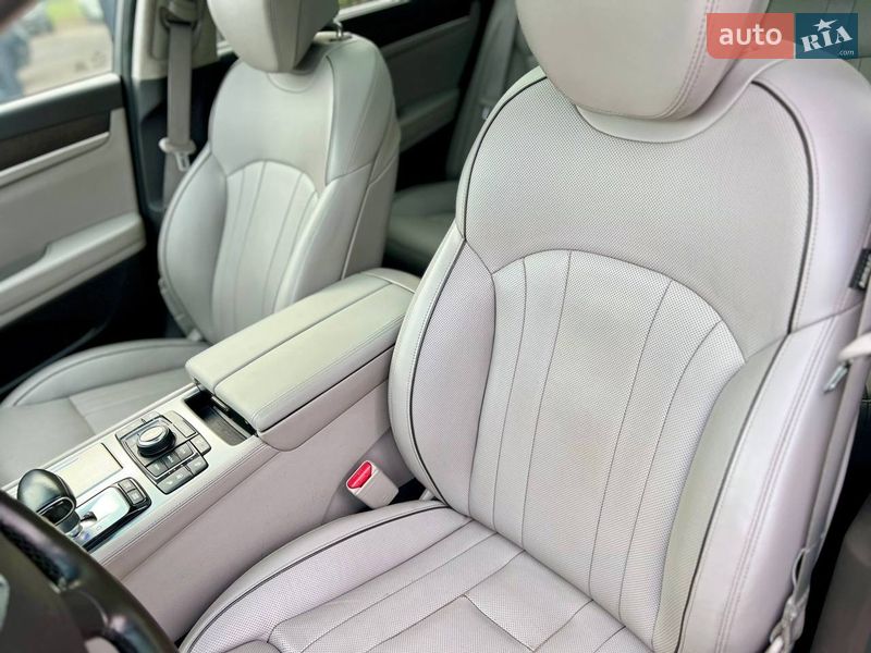 Седан Genesis G80 2018 в Вышгороде