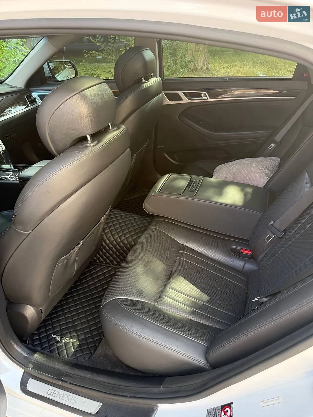2016 Genesis G80 - мініатюра 14
