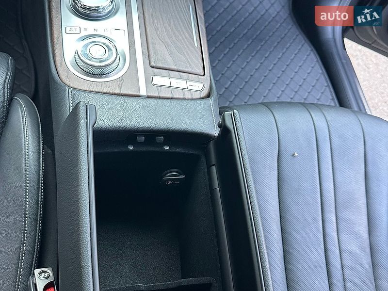 Седан Genesis G80 2024 в Умані