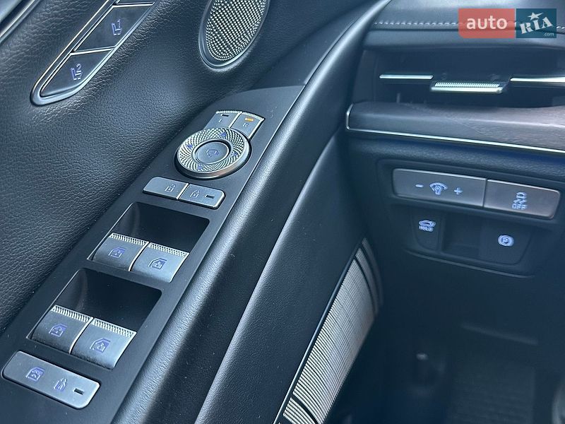 Седан Genesis G80 2024 в Умані