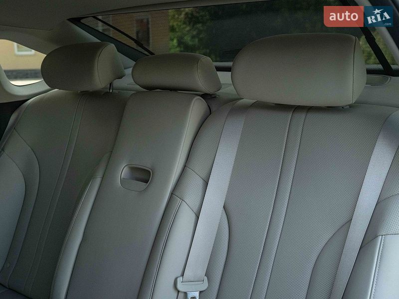 Седан Genesis G80 2022 в Сторожинце