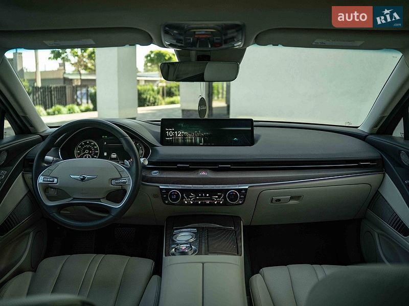 Седан Genesis G80 2022 в Сторожинце
