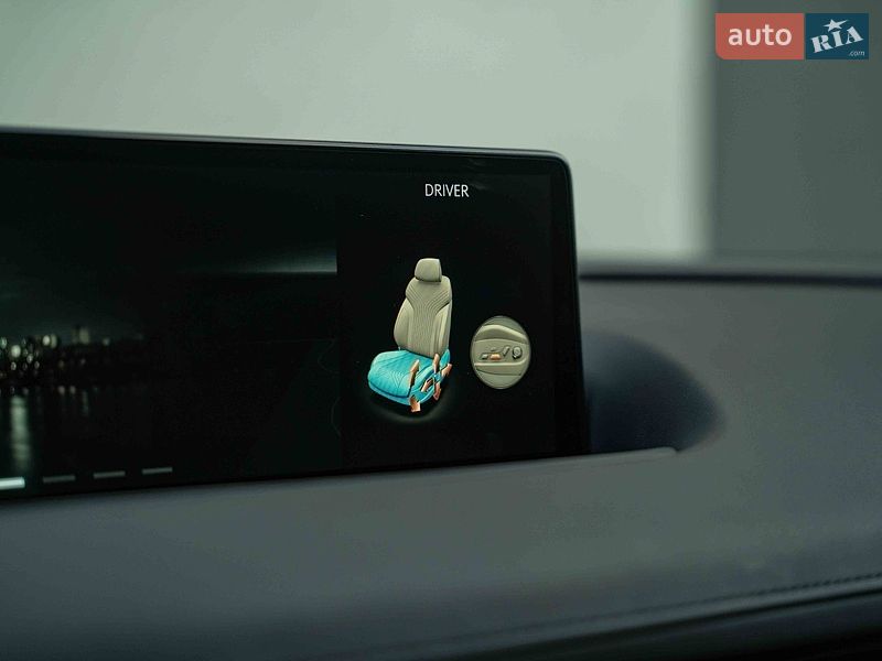Седан Genesis G80 2022 в Сторожинце