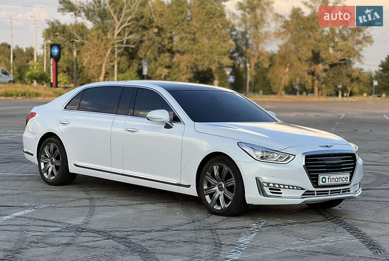 Genesis G90 2016