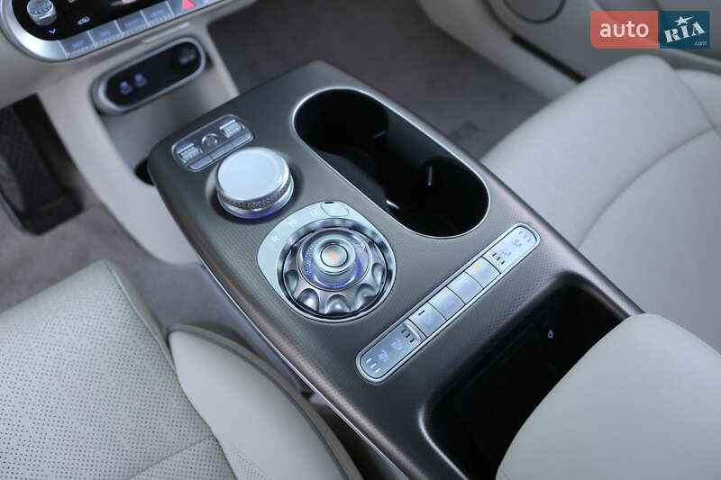 Внедорожник / Кроссовер Genesis GV60 2022 в Киеве