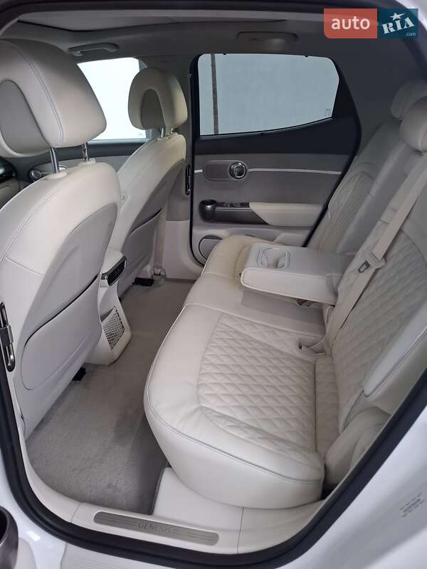 Фастбэк Genesis GV60 2024 в Киеве