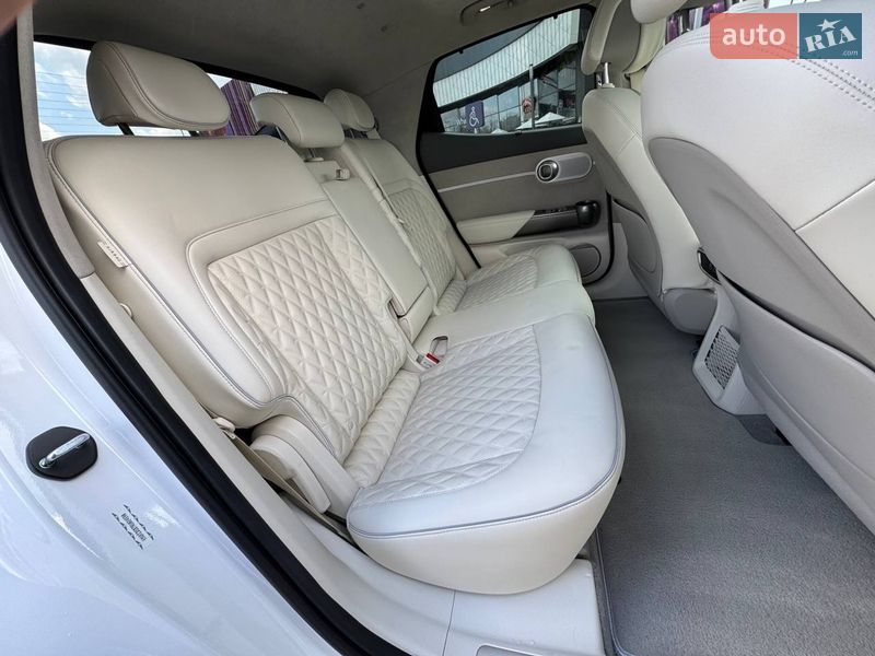 Фастбэк Genesis GV60 2024 в Киеве фото 11 Фастбэк Genesis GV60 2024 в Киеве