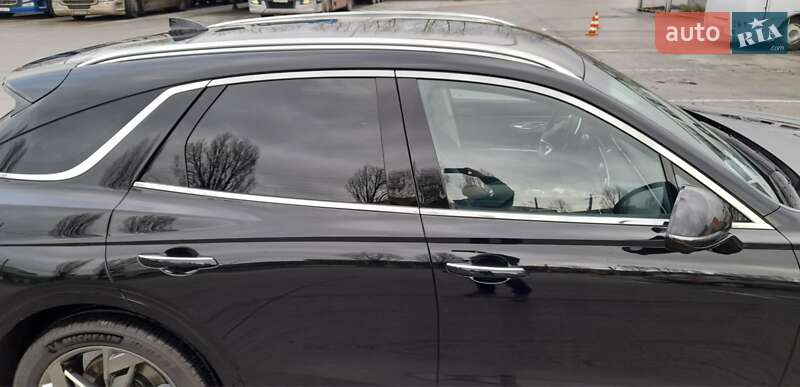 Внедорожник / Кроссовер Genesis GV70 EV 2024 в Киеве