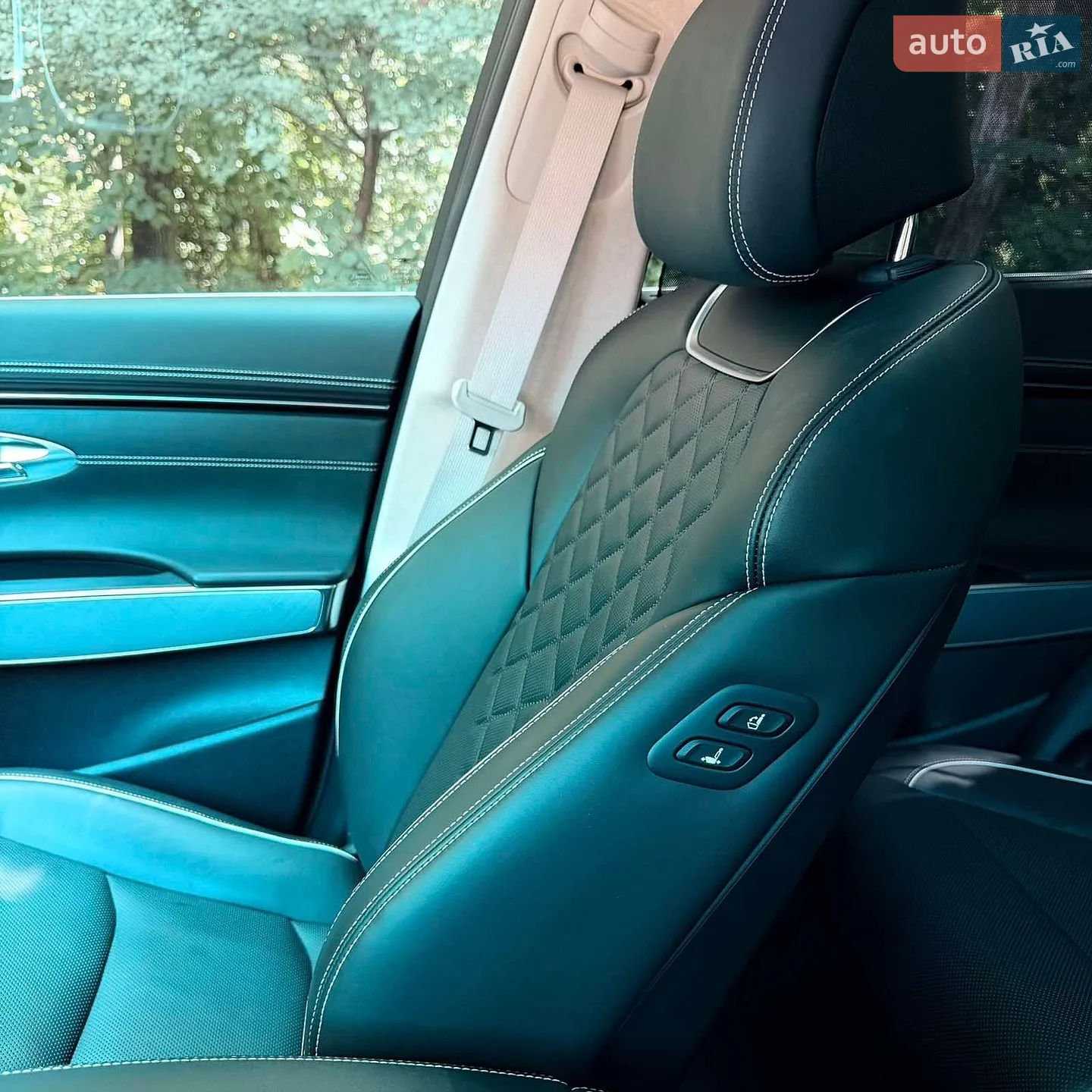 2023 Genesis GV70 - мініатюра 18
