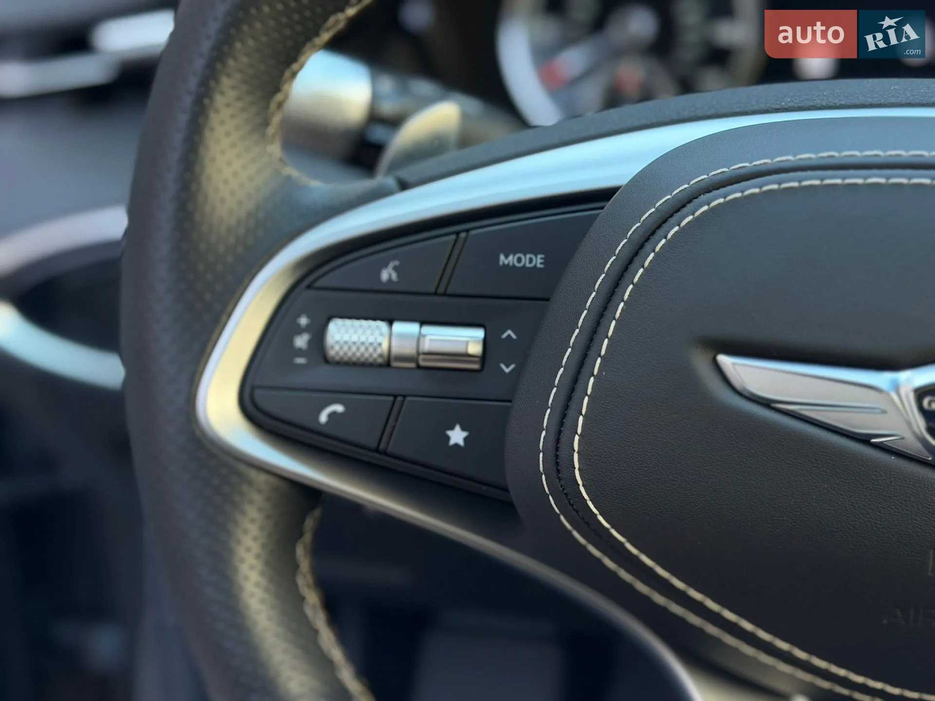 2023 Genesis GV70 - мініатюра 18