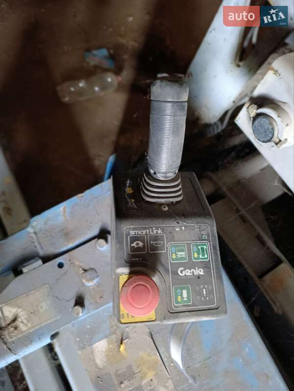 Ножничный подъемник Genie GS 2010 в Фастове фото 4 Ножничный подъемник Genie GS 2010 в Фастове