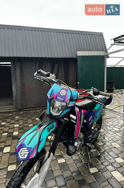 Мотоцикл Кросс Geon Dakar GNS 300 2022 в Радомышле Мотоцикл Кросс Geon Dakar GNS 300 2022 в Радомышле