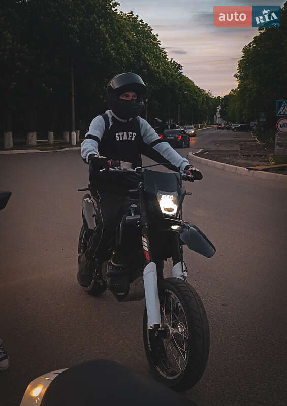 Мотоцикл Супермото (Motard) Geon Dakar 2022 в Тростянце