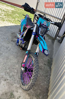 Мотоцикл Кросс Geon GNX 300 NB Enduro 2025 в 